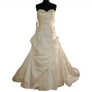 Kirstie Kelly Couture Strapless Wedding Gown Size 12 Soft White Satin Beaded Bod